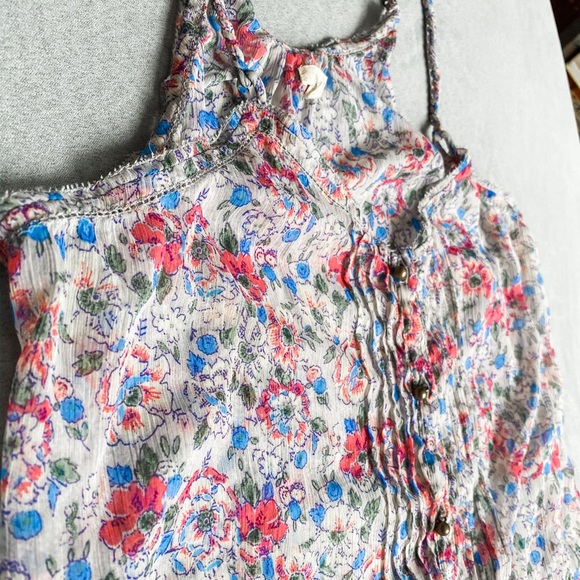 3/$15! Floral boho tank - Picture 2 of 2